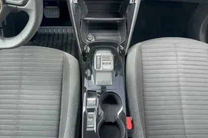 Photo 19 Peugeot 208  Electrique 50 kWh 136ch