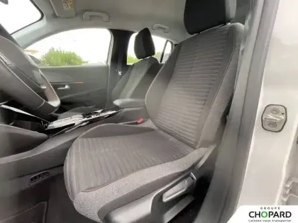 Photo 8 Peugeot 208  Electrique 50 kWh 136ch