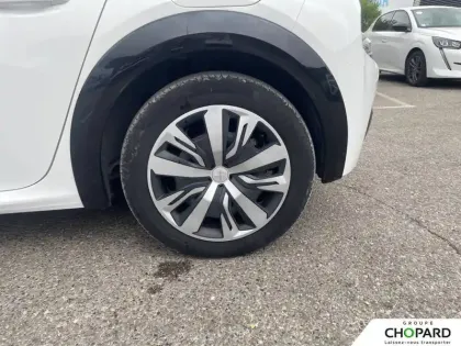 Photo 10 Peugeot 208  Electrique 50 kWh 136ch