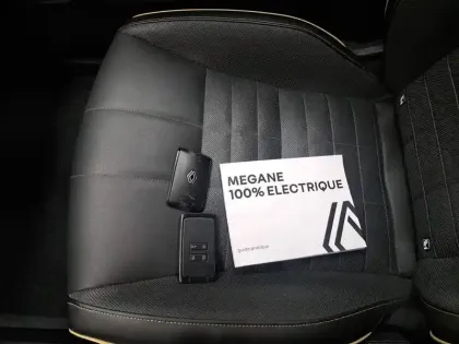 Photo 40 Renault Megane  E-Tech EV60 220 ch super charge