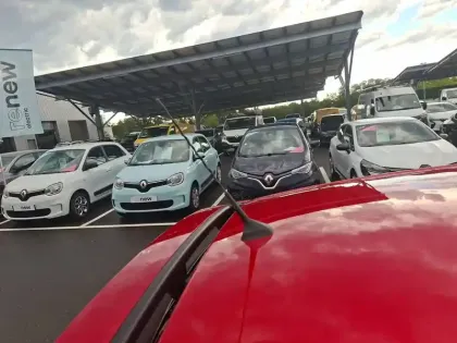 Photo 8 Renault Twingo  III E-Tech