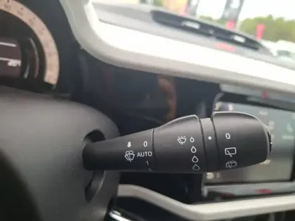 Photo 37 Renault Twingo  III E-Tech