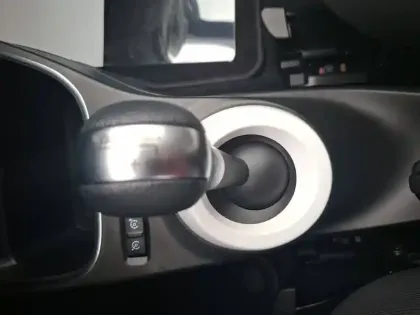 Photo 32 Renault Twingo  III E-Tech