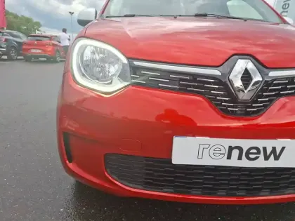 Photo 7 Renault Twingo  III E-Tech