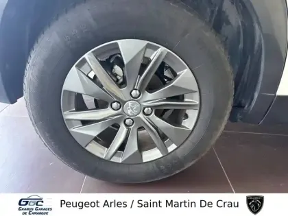 Photo 36 Peugeot 2008  PureTech 100 S&S BVM6