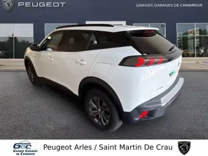 Photo 29 Peugeot 2008  PureTech 100 S&S BVM6