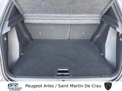 Photo 28 Peugeot 2008  PureTech 100 S&S BVM6