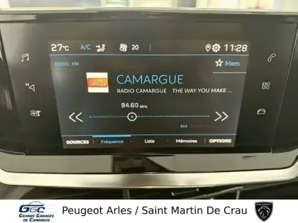 Photo 44 Peugeot 2008  PureTech 100 S&S BVM6