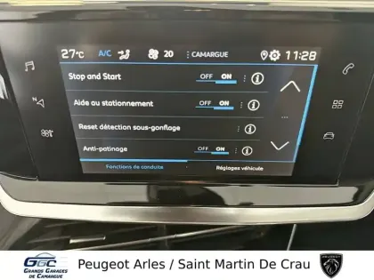 Photo 46 Peugeot 2008  PureTech 100 S&S BVM6