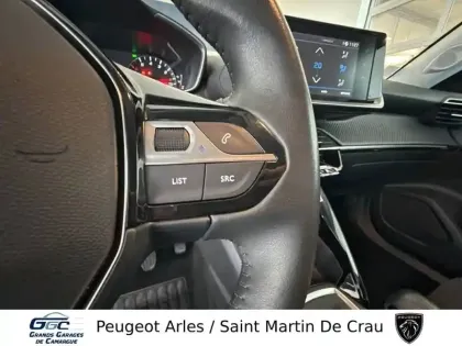 Photo 40 Peugeot 2008  PureTech 100 S&S BVM6