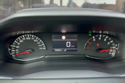 Photo 14 Peugeot 208  PureTech 100 S&S BVM6