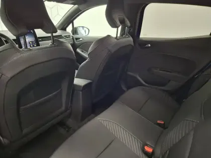 Photo 34 Renault Clio  E-Tech full hybrid 145 ch GSR2