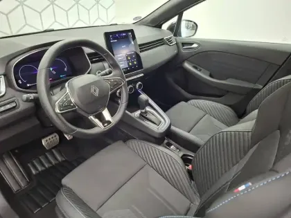 Photo 37 Renault Clio  E-Tech full hybrid 145 ch GSR2