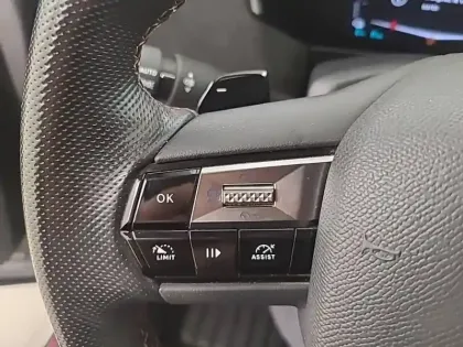 Photo 48 DS DS 4  Hybride E-Tense 225 EAT8