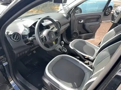 Photo 24 Renault Twingo  III E-Tech