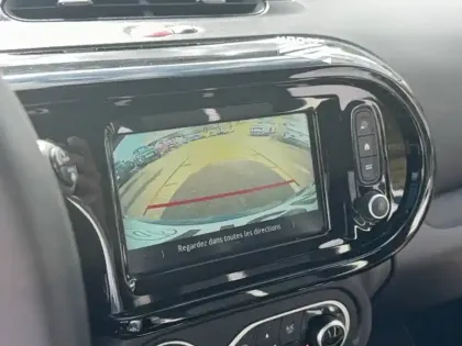 Photo 23 Renault Twingo  III E-Tech
