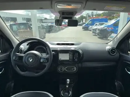 Photo 9 Renault Twingo  III E-Tech