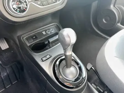Photo 12 Renault Twingo  III E-Tech