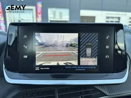 Photo 20 Peugeot 208  PureTech 75 S&S BVM5