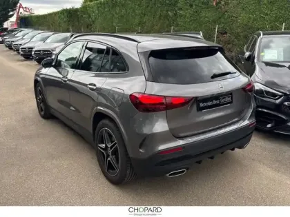 Photo 20 Mercedes GLA  200 d 8G-DCT