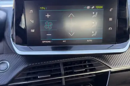Photo 16 Peugeot 208  Electrique 50 kWh 136ch