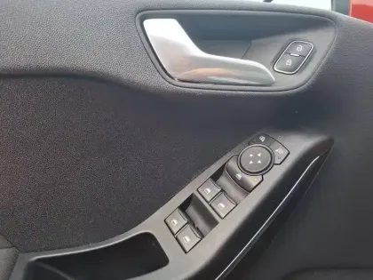 Photo 24 Ford Fiesta  1.0 EcoBoost 125 ch S&S mHEV Powershift