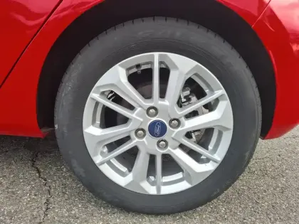 Photo 10 Ford Fiesta  1.0 EcoBoost 125 ch S&S mHEV Powershift