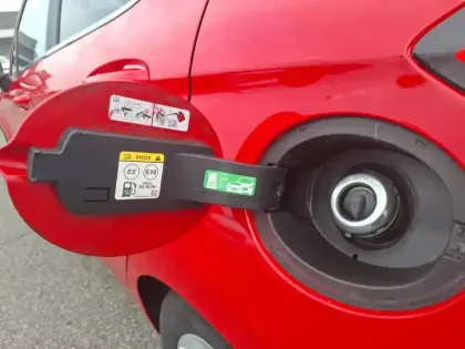Photo 11 Ford Fiesta  1.0 EcoBoost 125 ch S&S mHEV Powershift