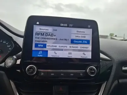 Photo 29 Ford Fiesta  1.0 EcoBoost 125 ch S&S mHEV Powershift