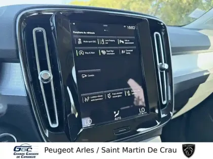 Photo 43 Volvo XC40  T2 129 ch Geartronic 8