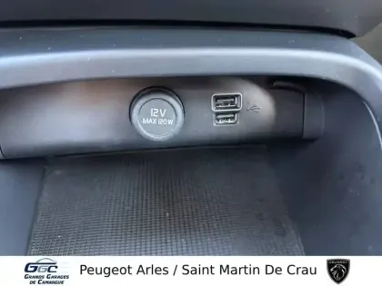 Photo 40 Volvo XC40  T2 129 ch Geartronic 8
