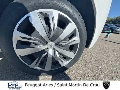 Photo 29 Peugeot 208  PureTech 100 S&S BVM6