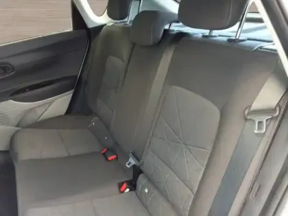Photo 16 Hyundai Bayon  1.0 T-GDi 100 DCT-7 Hybrid 48V