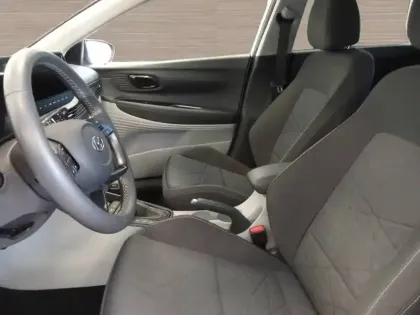 Photo 12 Hyundai Bayon  1.0 T-GDi 100 DCT-7 Hybrid 48V