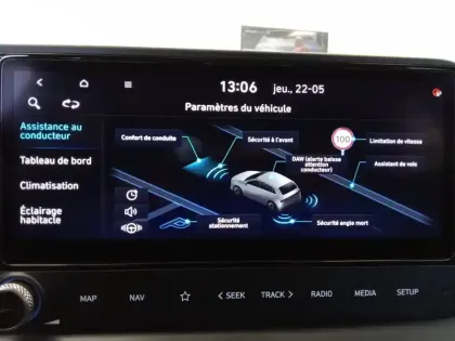 Photo 34 Hyundai Bayon  1.0 T-GDi 100 DCT-7 Hybrid 48V