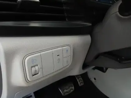 Photo 25 Hyundai Bayon  1.0 T-GDi 100 DCT-7 Hybrid 48V