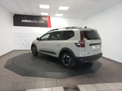 Photo 6 Dacia Jogger  Hybrid 155 7 pl