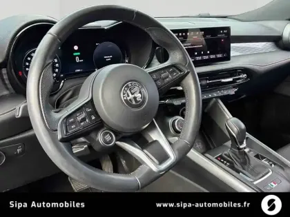 Photo 12 Alfa Romeo Tonale  1.5 Hybrid 160 ch VGT TCT7