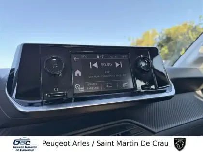 Photo 39 Peugeot 208  PureTech 75 S&S BVM5