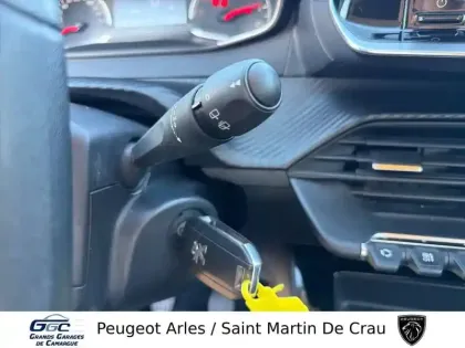 Photo 35 Peugeot 208  PureTech 75 S&S BVM5