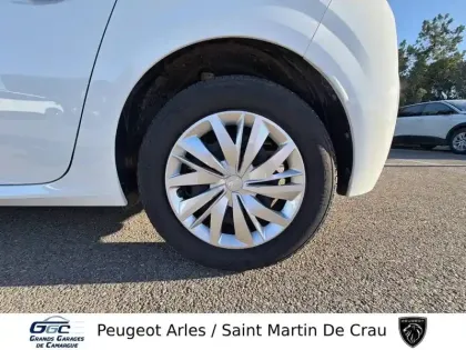 Photo 29 Peugeot 208  PureTech 75 S&S BVM5