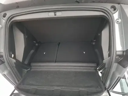 Photo 36 Peugeot 2008  Hybrid 136 e-DCS6