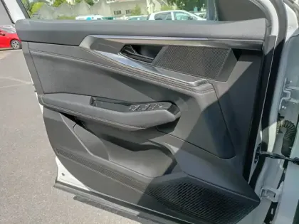 Photo 11 Renault Austral  E-Tech hybrid 200