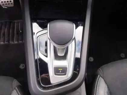 Photo 12 Renault Arkana  E-Tech full hybrid 145 GSR2