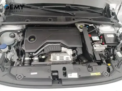 Photo 11 Peugeot 208  Hybrid 100 e-DCS6