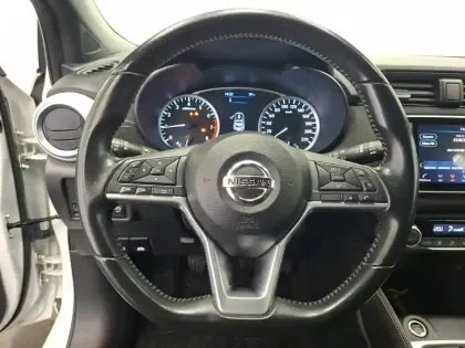 Photo 32 Nissan Micra  IG-T 100