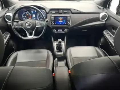Photo 42 Nissan Micra  IG-T 100