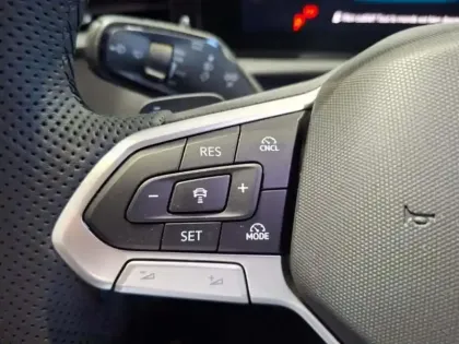 Photo 7 Volkswagen T-roc NOUVEAU NF 1.5 ETSI HYBRID 150CH D