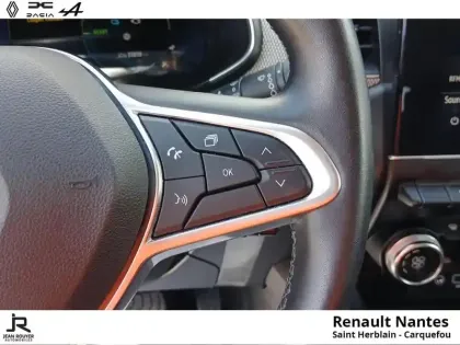 Photo 13 Renault Arkana  1.6 E-Tech hybride 145ch Techno - Pack advanced driving assist