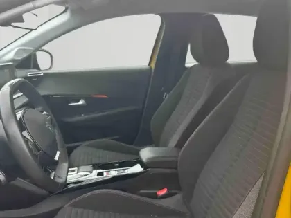 Photo 10 Peugeot 208  e- 136ch Active